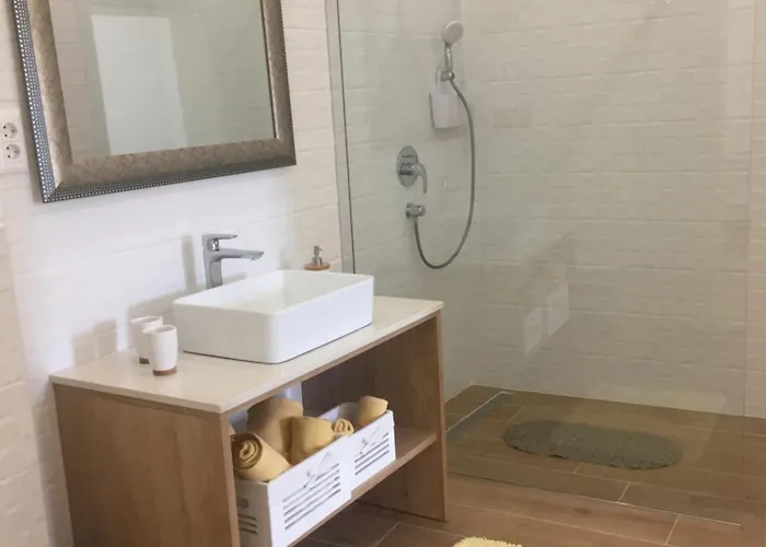 安东尼亚公寓 公寓 *
